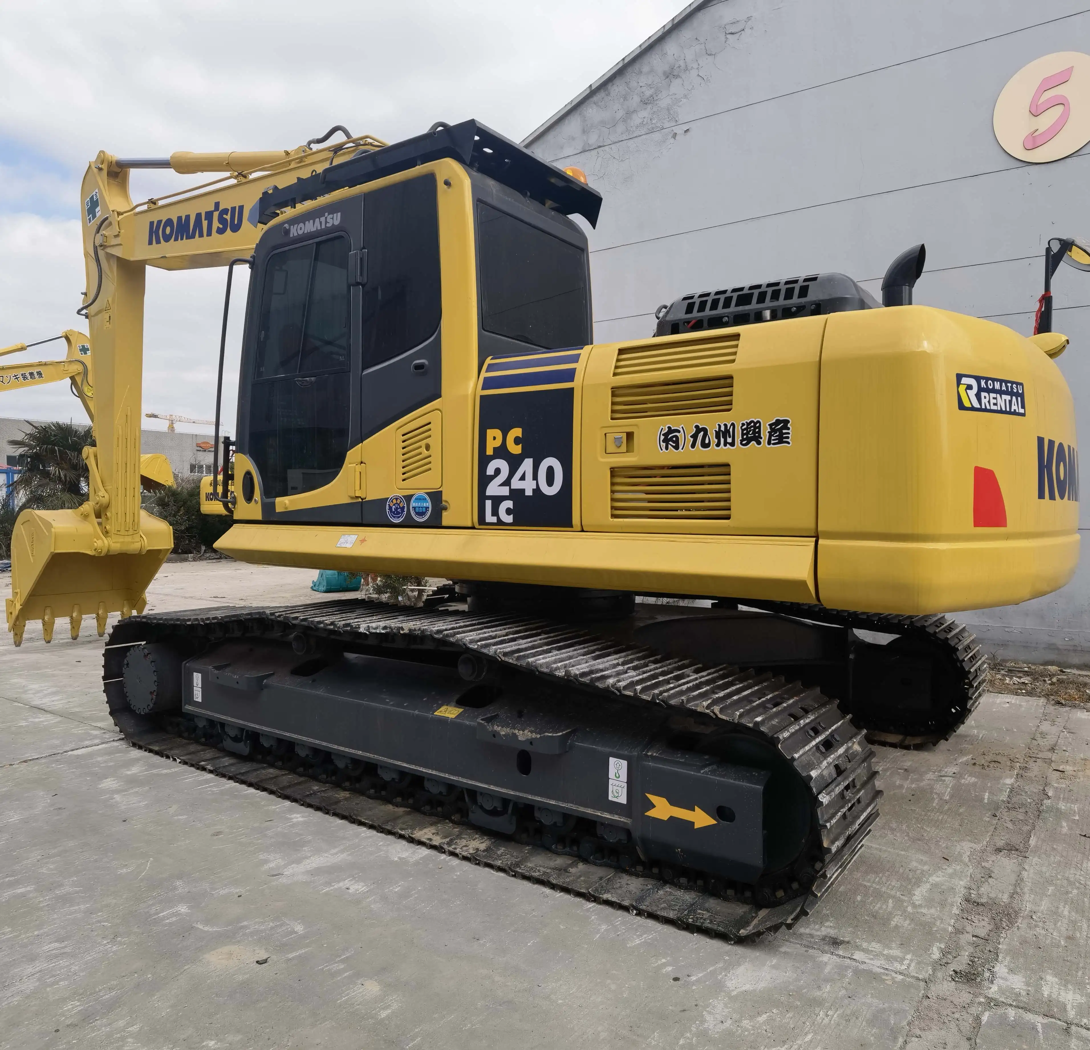 Second Hand Excavators Caterpillar 330d Used Excavators Ready To Ship
