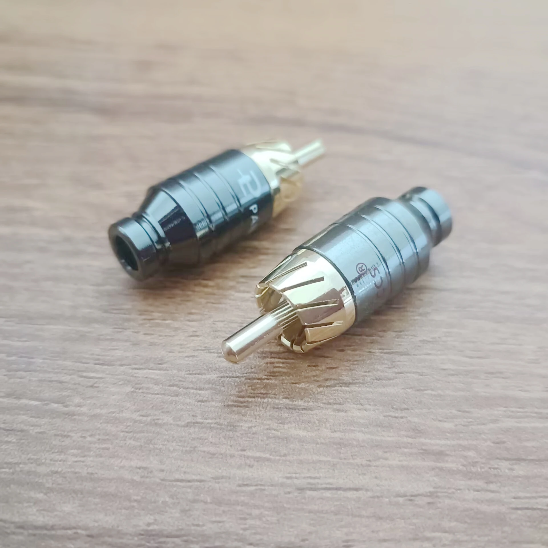 Set Di 3 Spine Maschio RCA RGB In Rame Con Contatti Dorati Per Cavo Audio/Video - Universale
