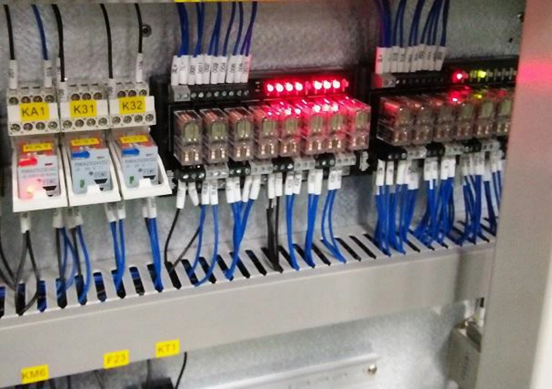 or Nsr8n22524b Power Relay 24vdc Module Wide Base Type Power