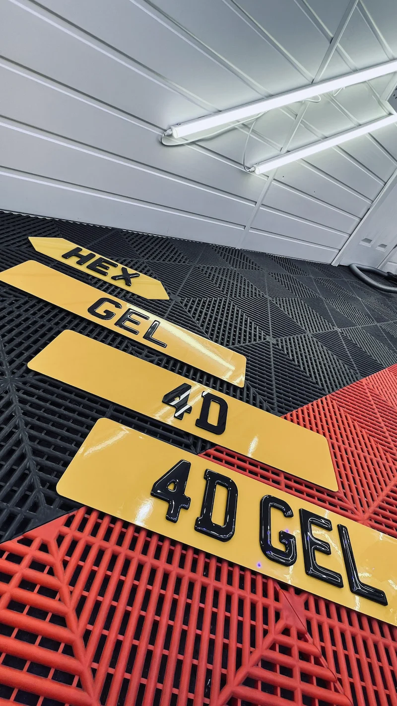 3D Gel KOHLENSTOFF Nummernschilder Gewölbt Harz Herstellung Buchstabe 295491918402