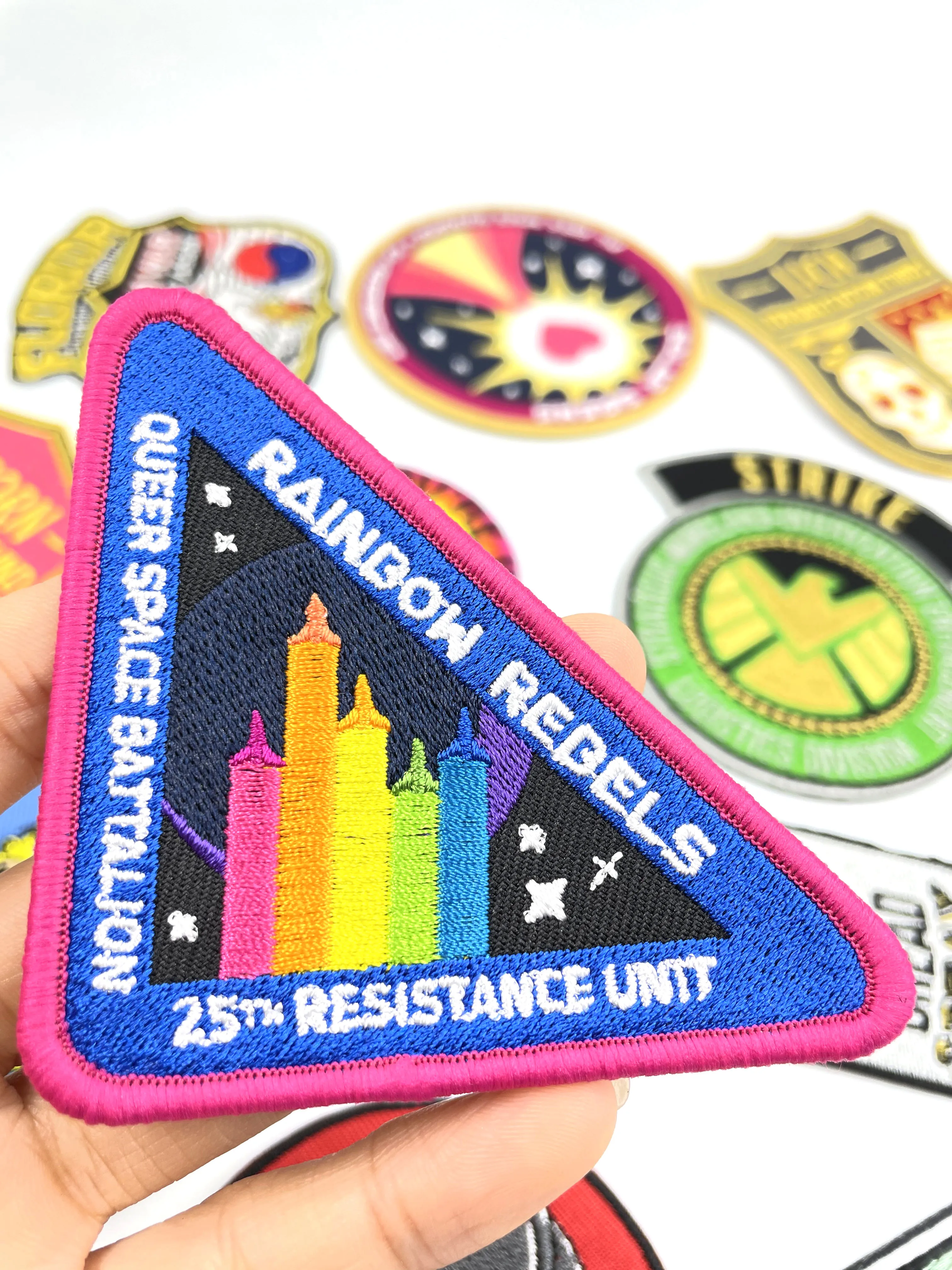 Heat Transfer Woven Fabric Embroidered Patch On Clothes Custom