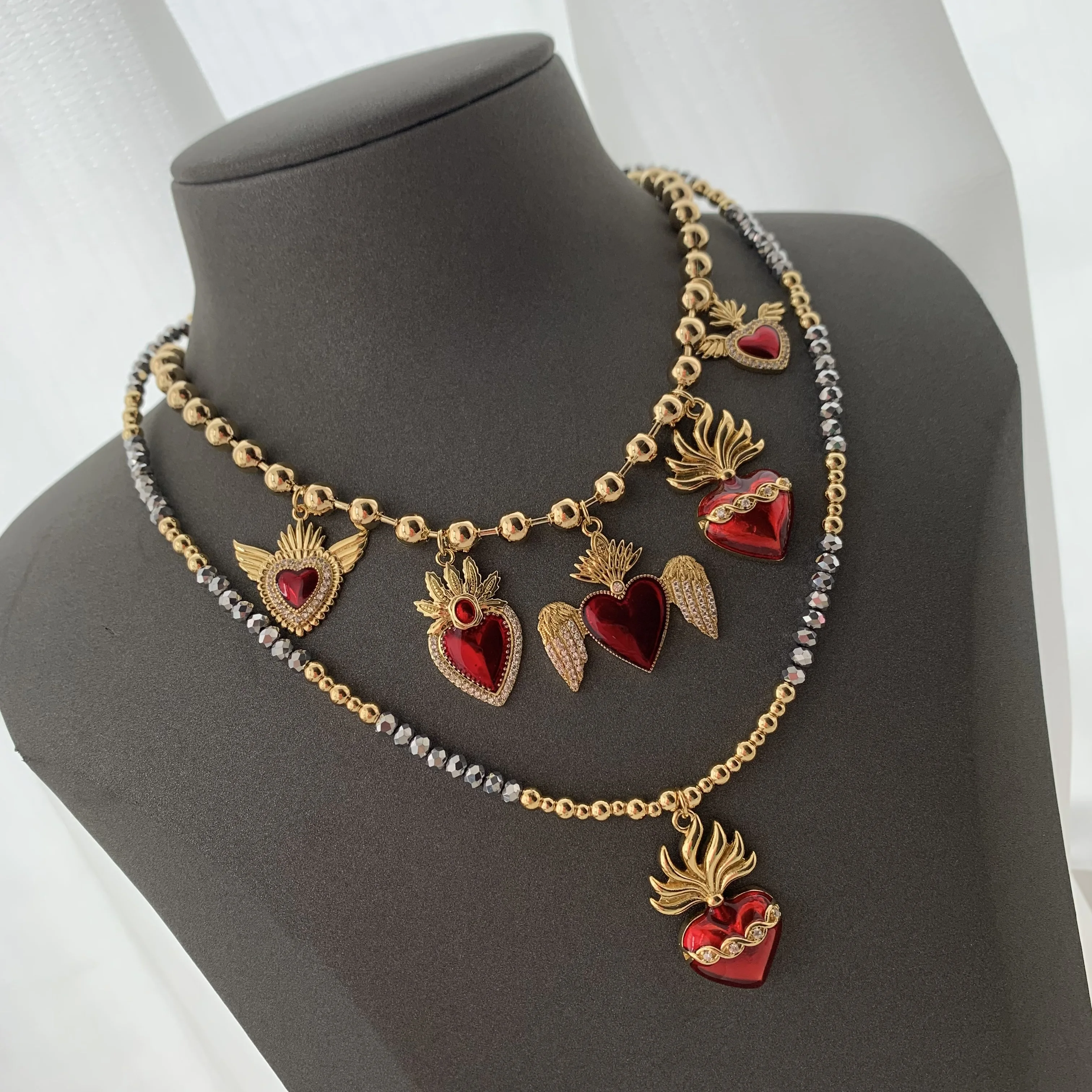 ハート型赤ケース ゴールドチェーン付き 楽天市場】AVALANCHE オリジナルギフトボックス 