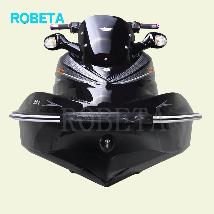 Двухместная скоростная лодка моторная с большим объемом двигателя 1400 куб. См маленькая