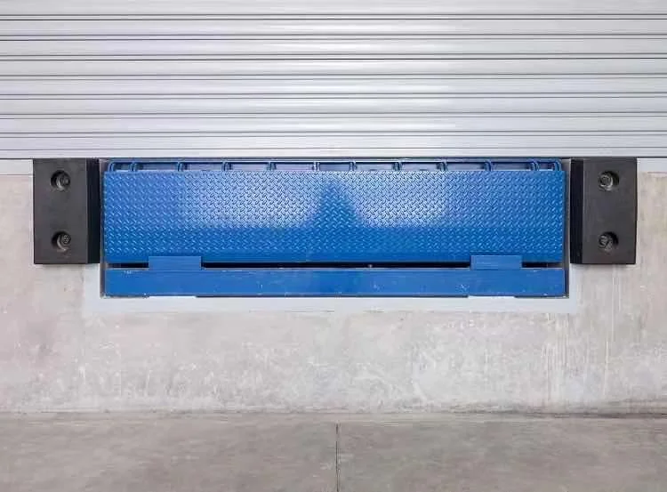 Special High Pressure Dock Dock Warehouse Anti-impact Rubber Block - Iron Plate Rubber Dock Leveler Bumper for Truck manufacture