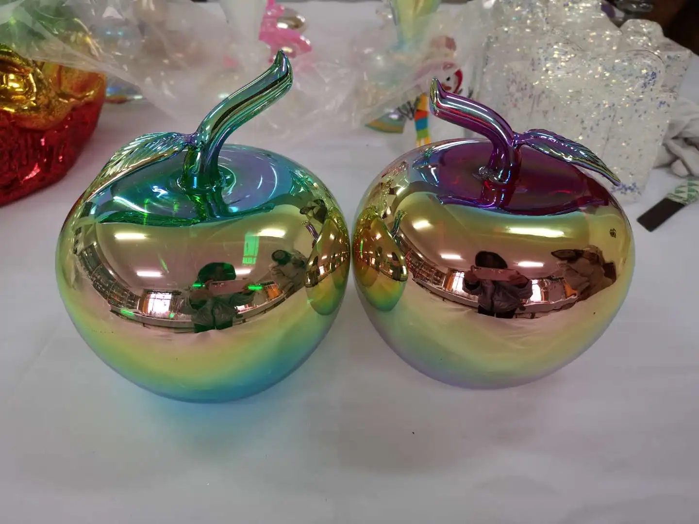 Hand blown  led light Christmas ornament customized christmas decoration glass apple manufacture