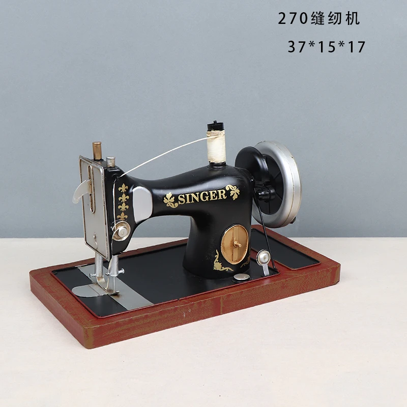 VINTAGE  SEWING MACHINE MODEL