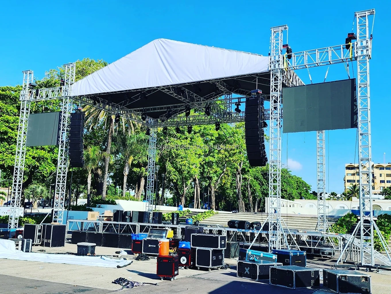 product high quality outdoor event stage truss hanging large screen truss 400400mm-2