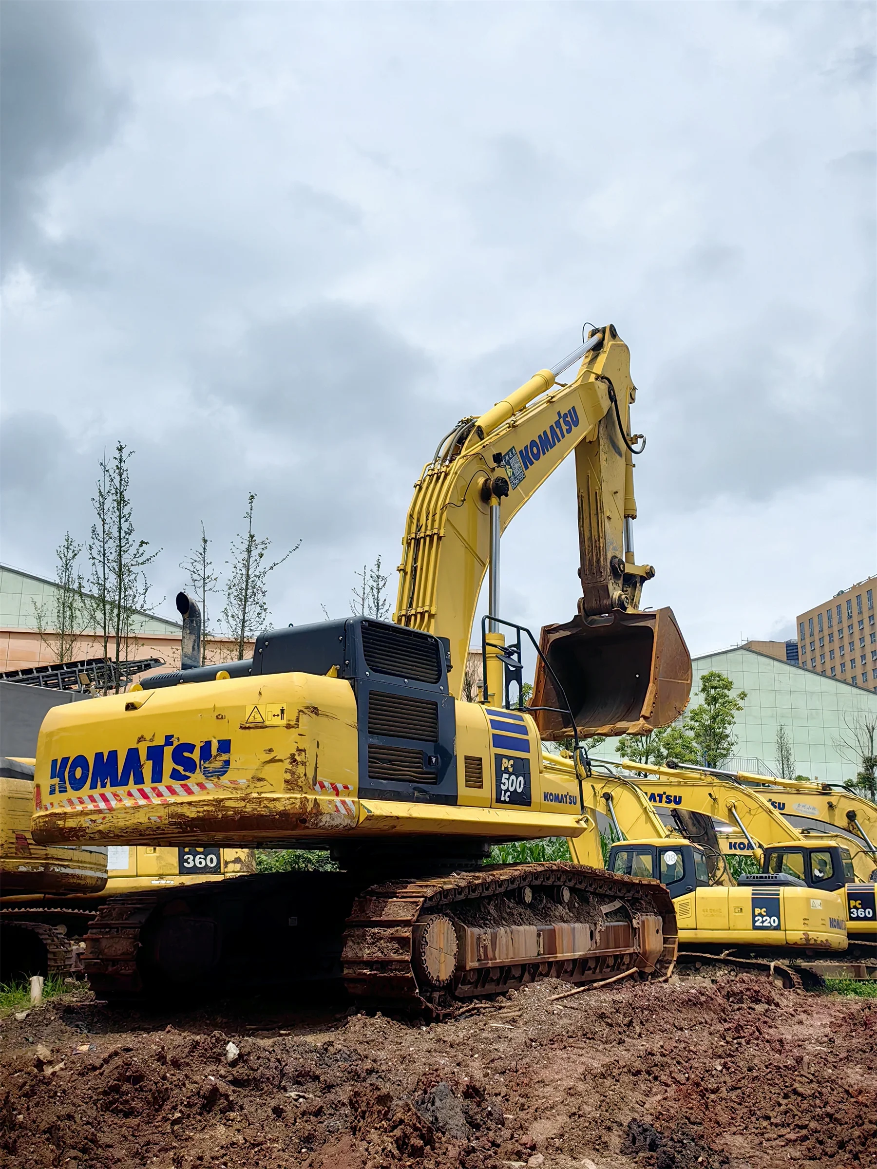 Komatsu PC500-10 Heavy Earth Moving Crawler Excavator