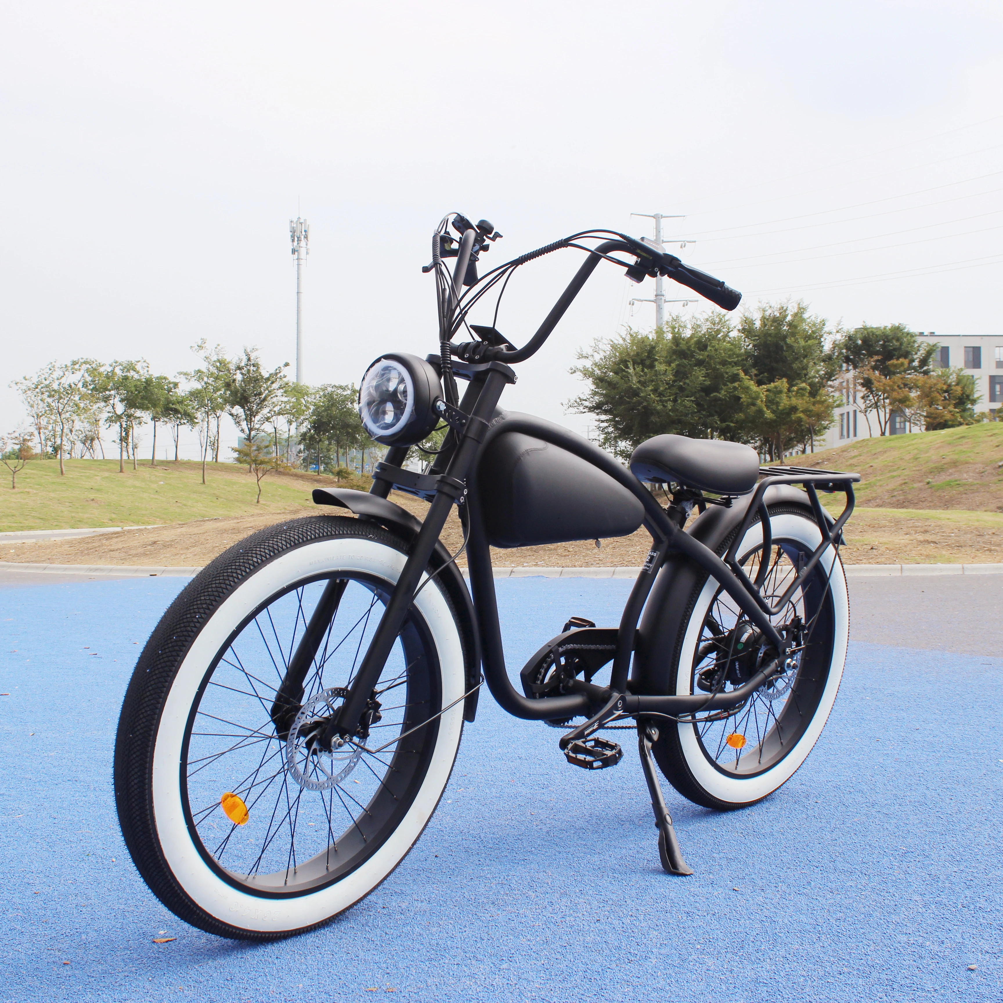 Vintage Cruiser Style Electric Retro Bikes for Adults New Retro Super 350W  750W 26 Inch Cafe Racer Fat Tire Electric Bike