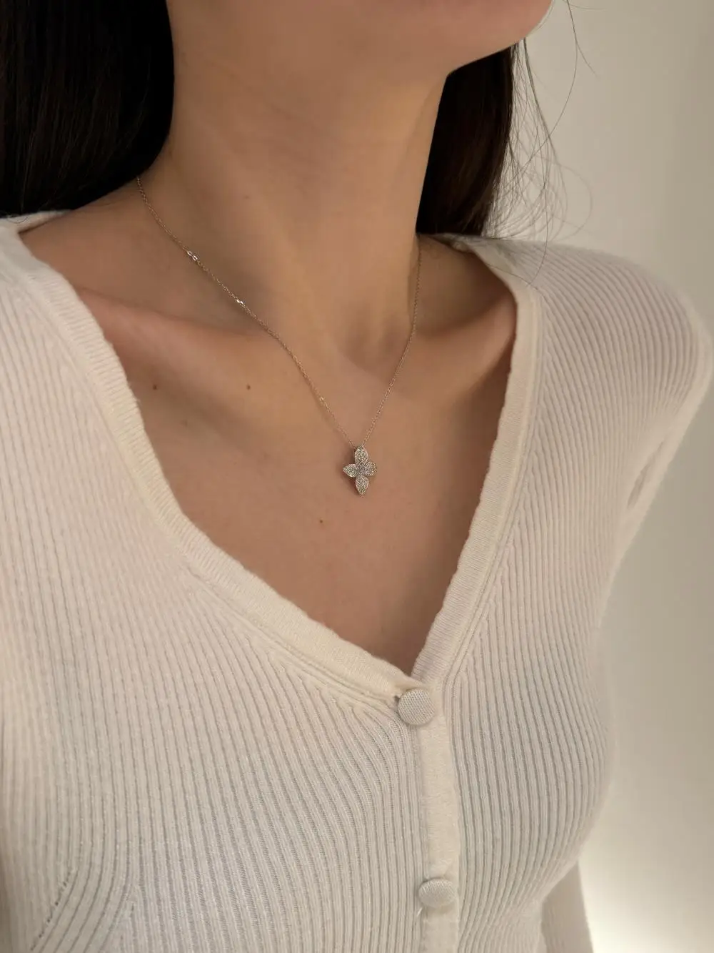 KAKODIY Women's Fashion Gold Plated Luxury Fashion 925 Sterling Silver Pendant Four Leaf Clover Flower Jewelry Necklace detail 4