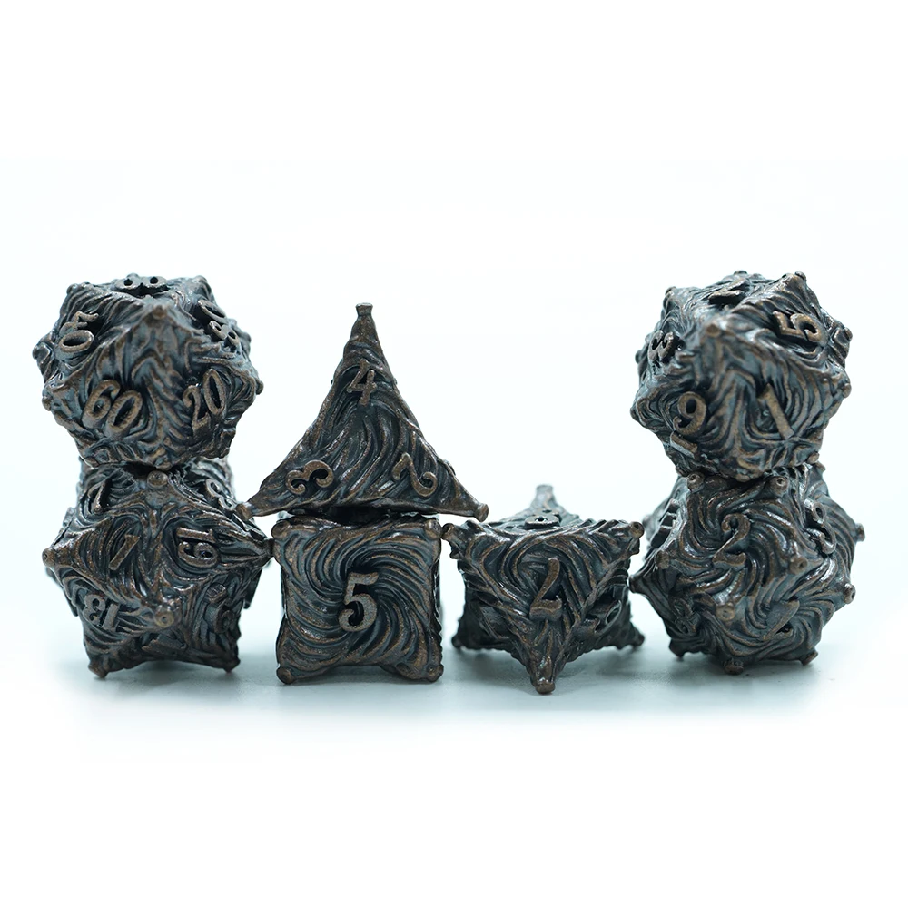 7-deler Polyedrisk Dungeons and Dragons RPG Terningssett Svart Kobberstripe Metall for DND Spill