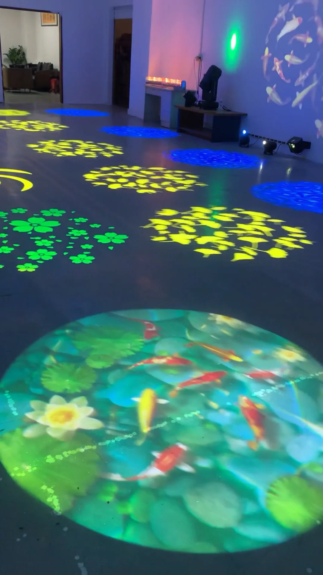 4. Figure Rotating Led Projector 20w With Manual Zoom Dj Effect Light