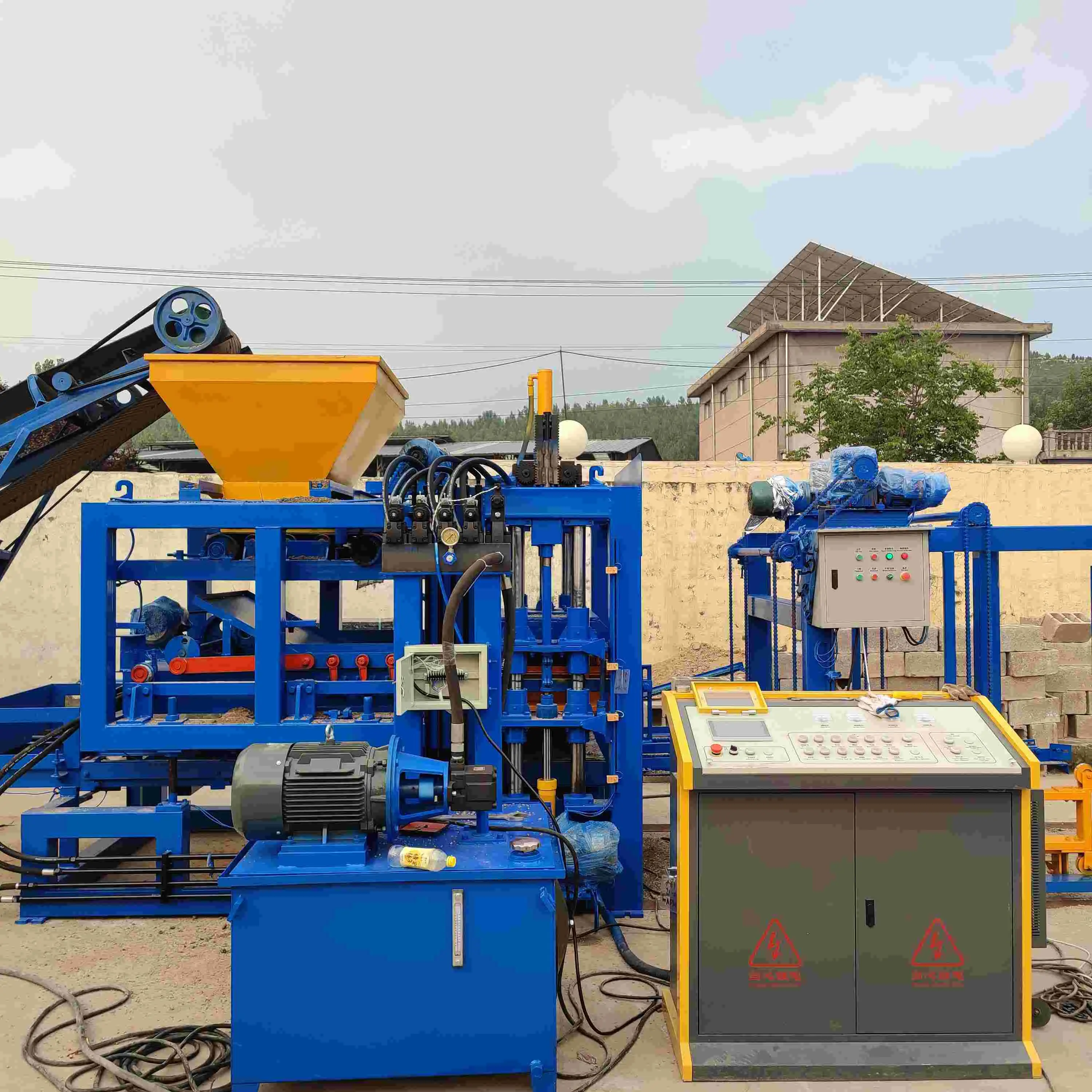 Fuda Factory Qt4-18 Concrete Interlock Chb Block Molding Machine Cement ...