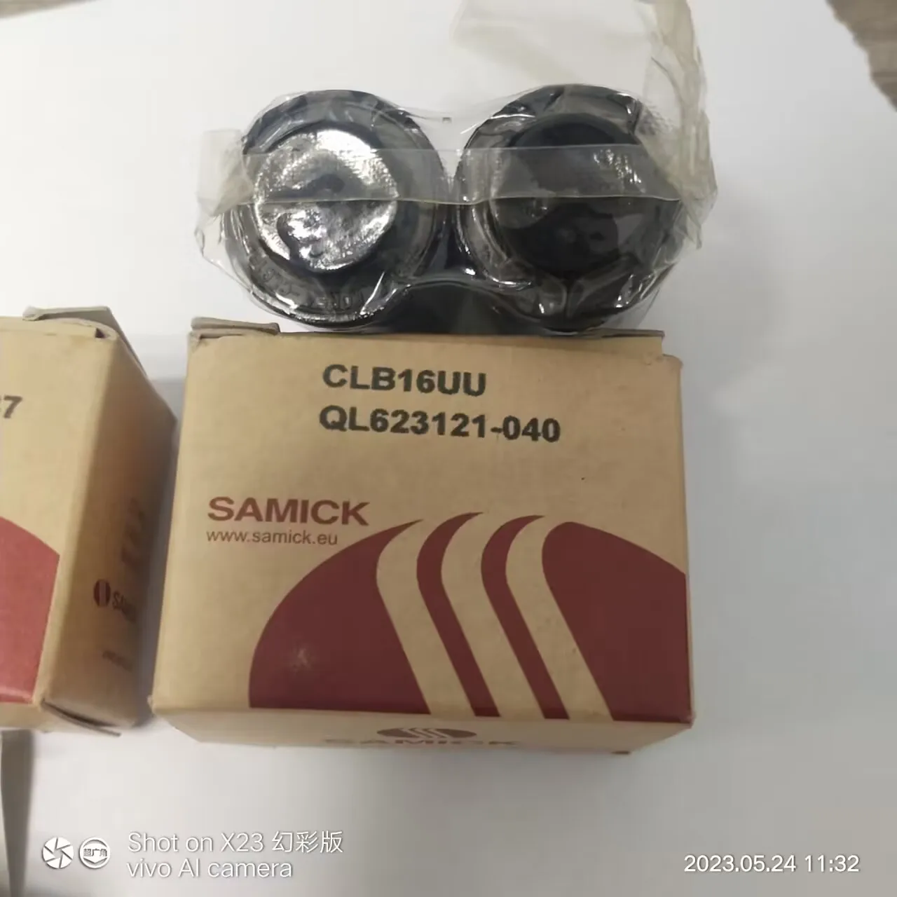 Original SAMICK Linear Motion Ball Bearing CLB25 CLB25UU