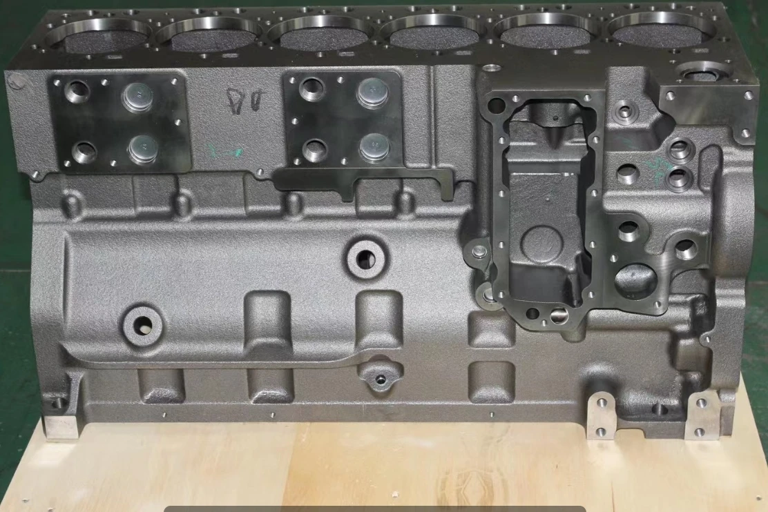 Cylinder Block Diesel Engine Spare Parts 6CT Cylinder Block 3939313 for 230  Horsepower