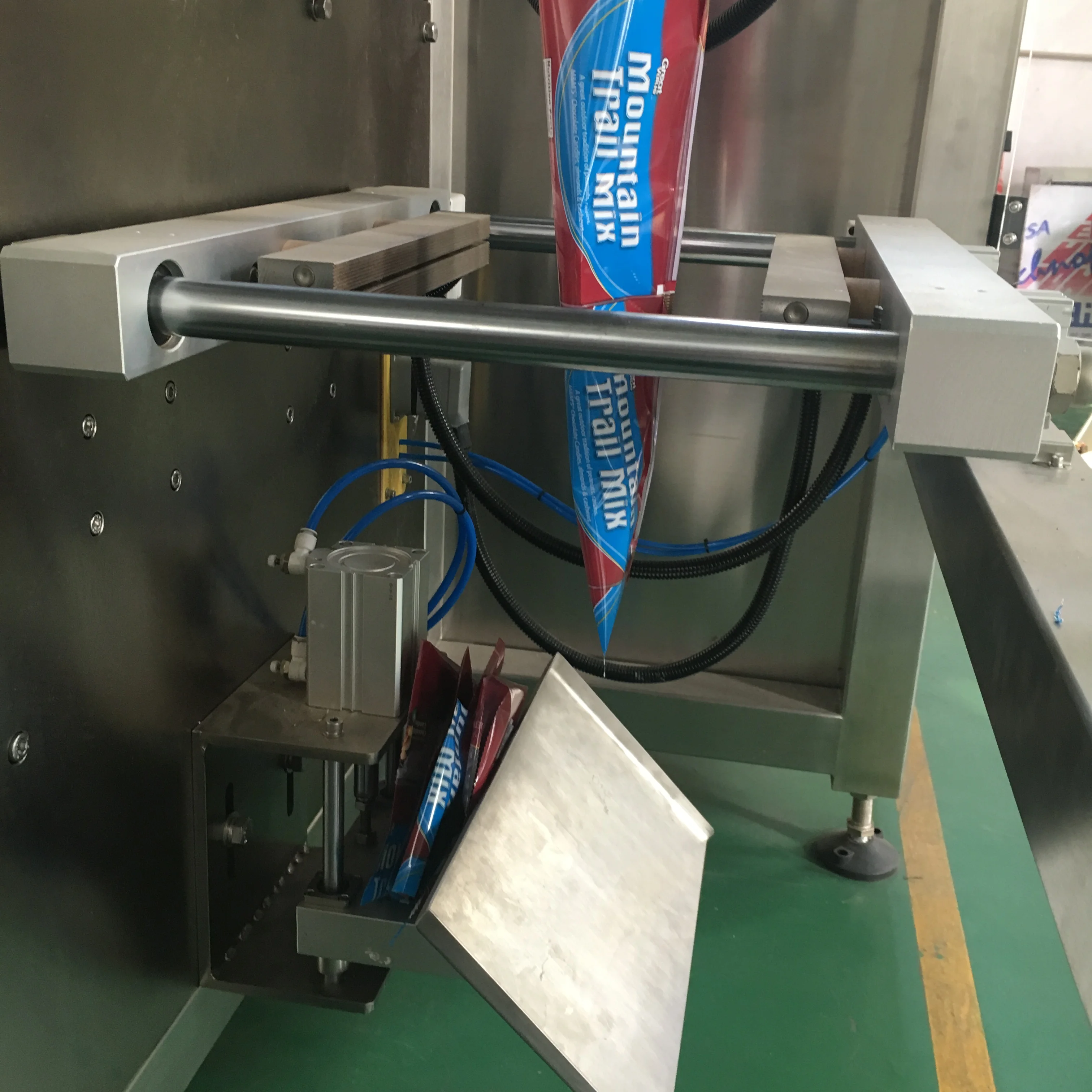 Automatic Multani Mitti Powder Packing Machine