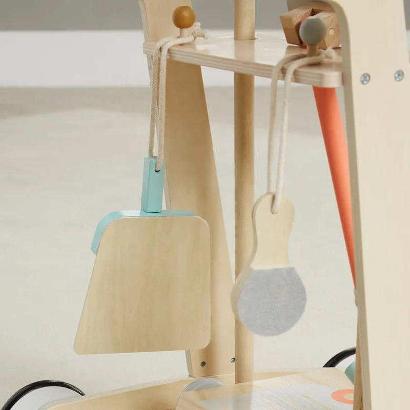 Набор принадлежностей для уборки дерева и От 2 до 5 лет