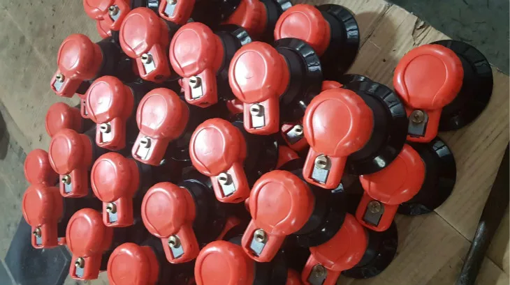 Промышленная самовакуумная орбитальная воздушная шлифовальная машина TY71115G 5 дюймов Планшет для крючка