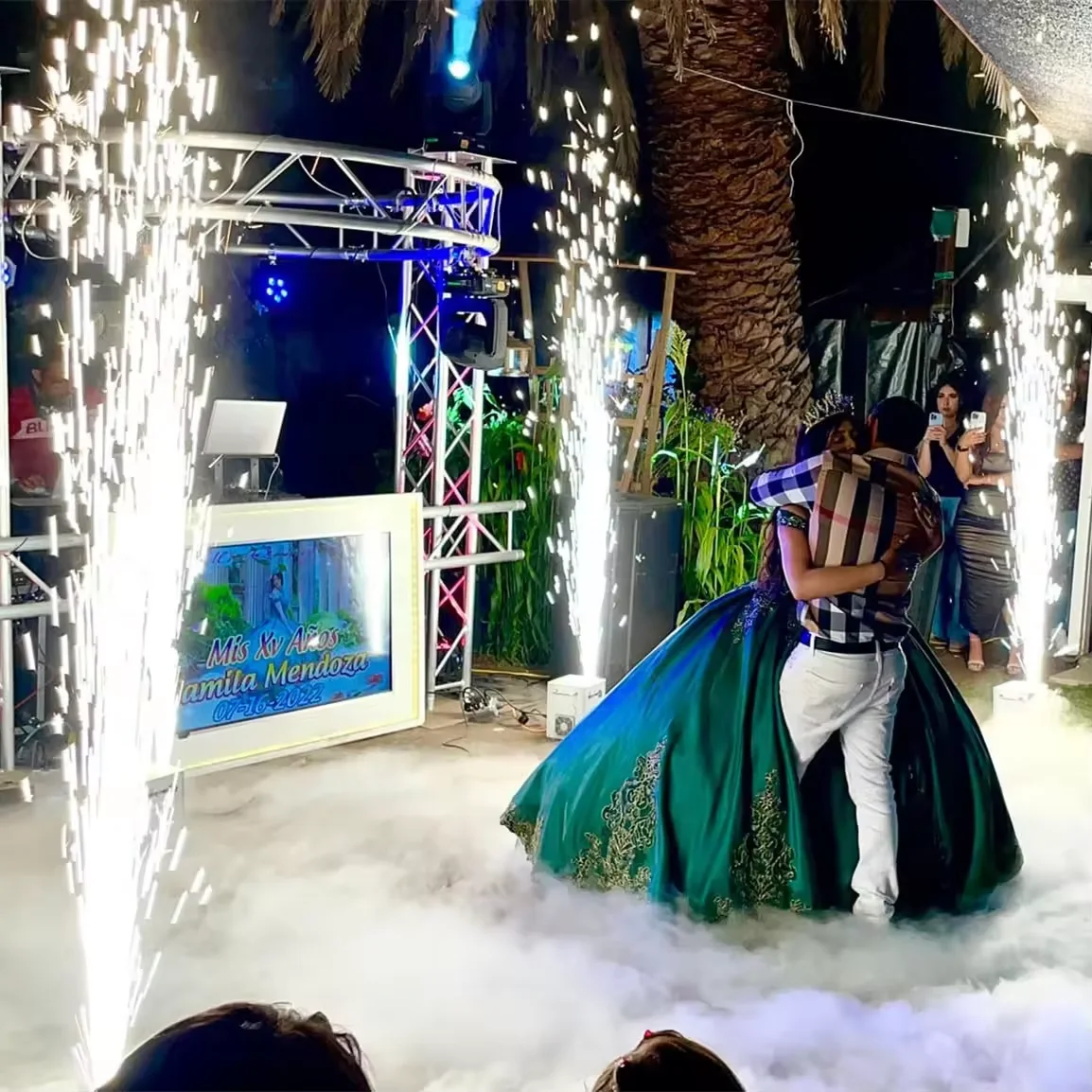 DMX Flame Machine Use for Wedding Stage Effects Events Stage Fireworks Machine Indoor Outdoor Display Spark Cold Machine