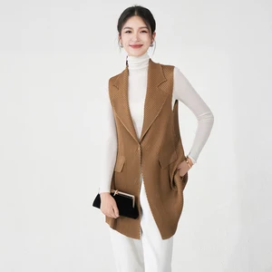 Factory Wholesale Women's Fashion Vest Design Sense High Quality Elastic Solid Color Top Miyake Pleated Vest