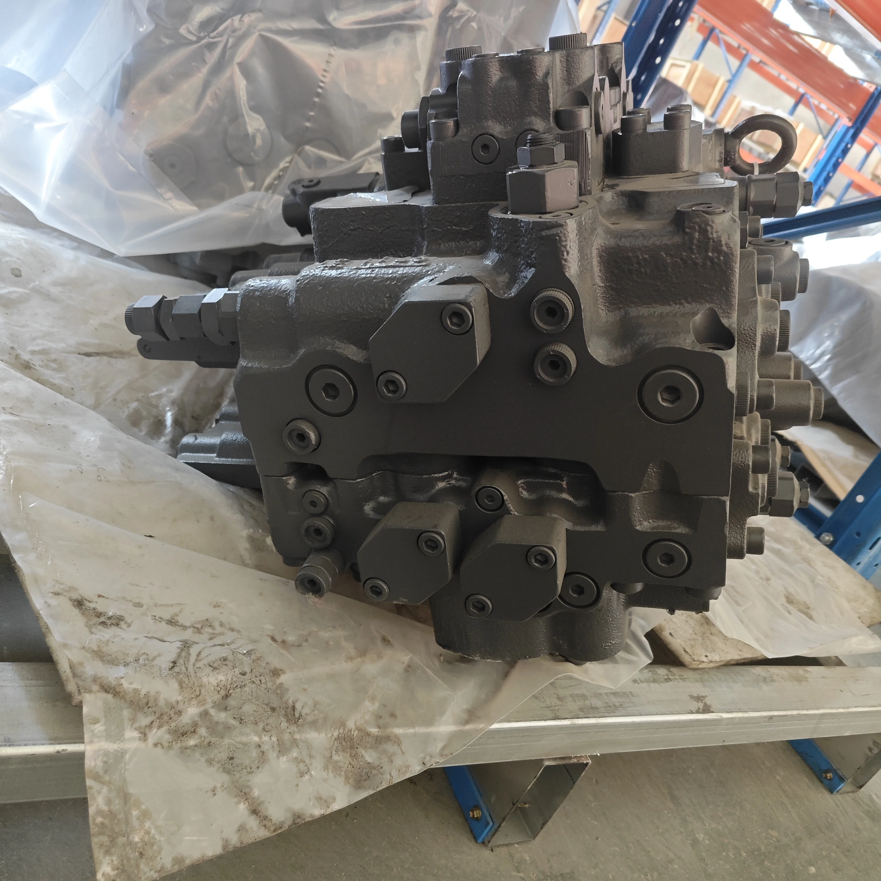Main Control Valve 4398652 for ZX120, ZX125US, ZX135US, ZX200-3