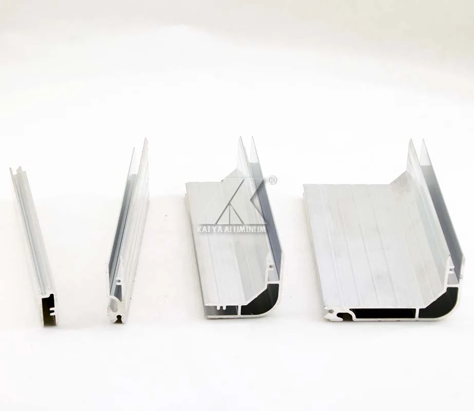 90 Degree 25*25 3 Way Round Suitcase Aluminium Corner windows Screen Frame Corner Joint for Glass Door by Aluminum Profile
