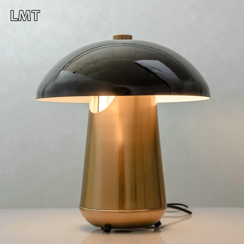 Nordic Modern Mushroom Shape Table Lamps Restaurant Decorative Desk Lamp Home Decor Black Gold Luxury Hotel Bedside Table Lamp