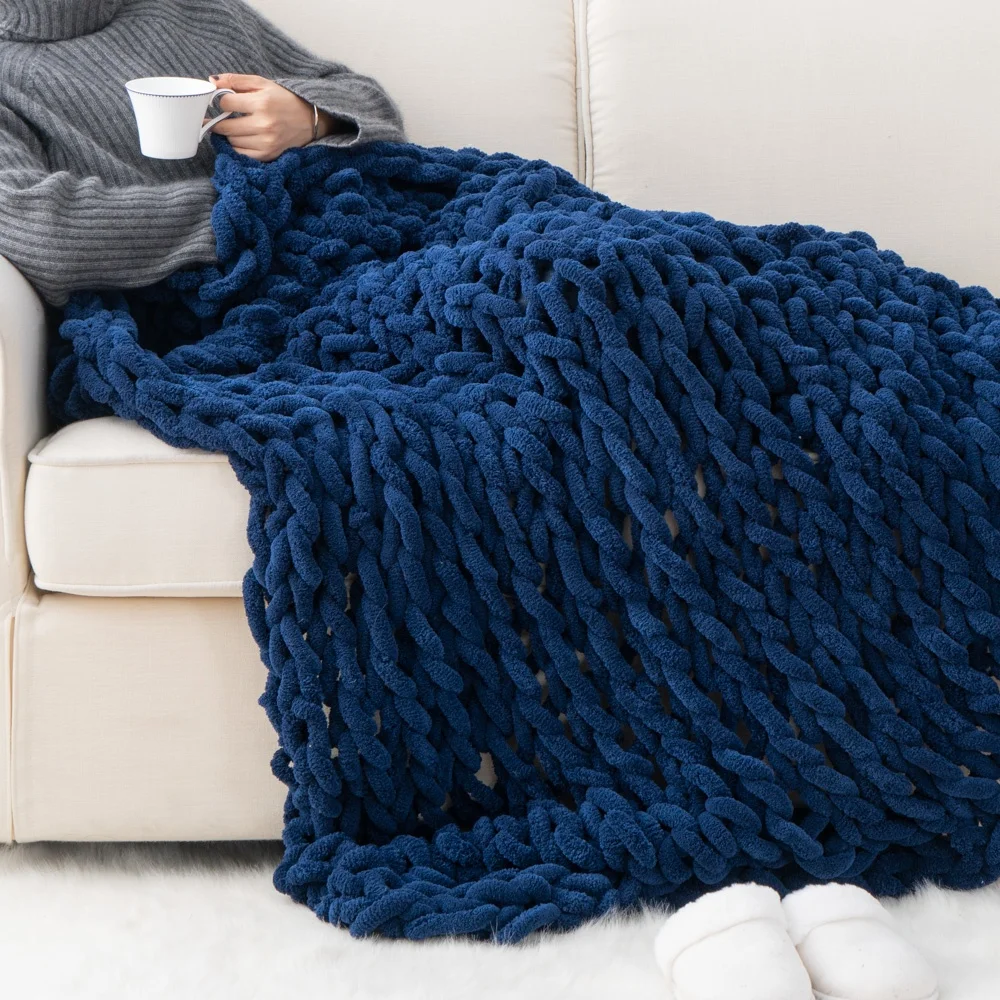Chunky Knit Blanket - Super Soft, No Shedding, Luxurious