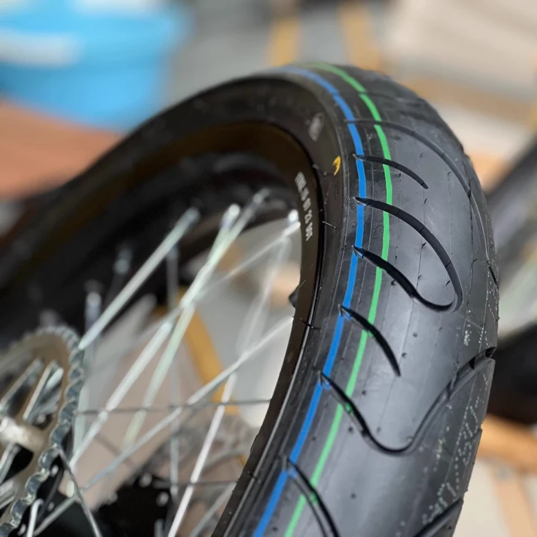 road tire 15.jpg