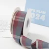 Modelo azul y rojo de 3.8 cm, 10 yardas.