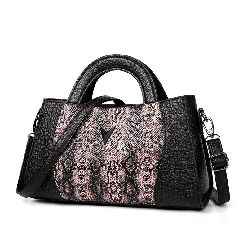 faux snakeskin bolsa