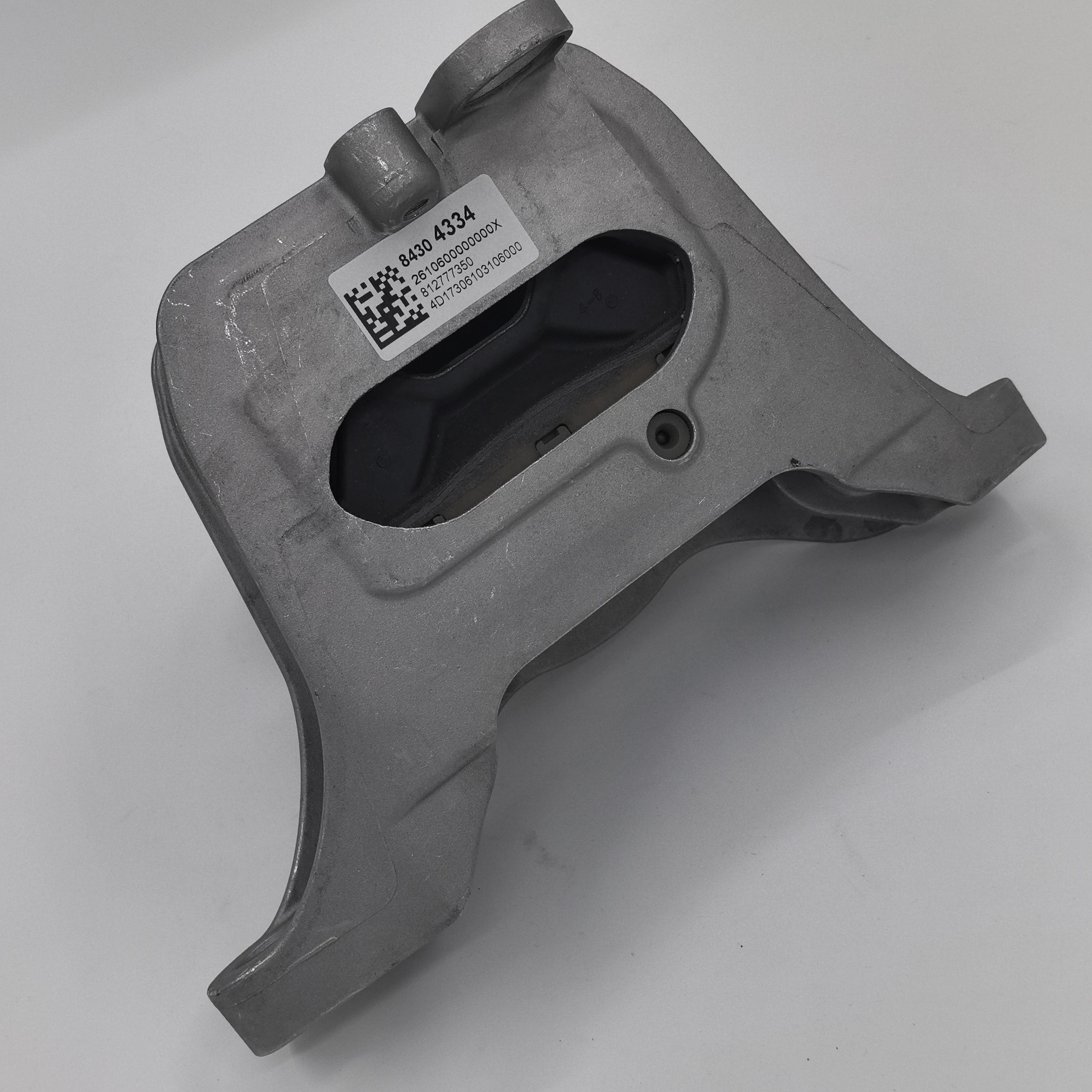 Suspension Engine Mount 84304334 84322223 85128594 For Chevrolet 