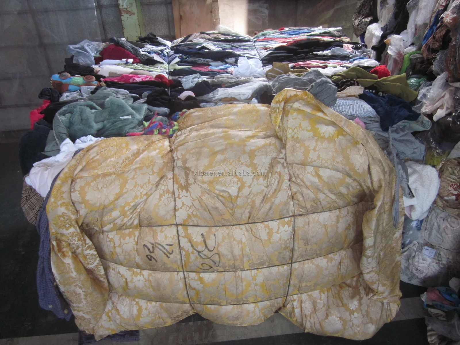 XTPACK Manual Tying Compressing and Packaging Used Clothes/cotton  Hydraulic Baler Machine
