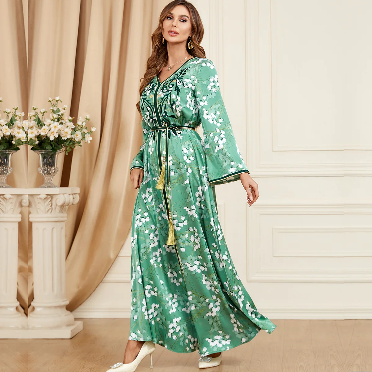 Modest Muslim Women's Long Dresses Autumn New Vintage Mexican Embroidered Floral Dress With Belt Dubai Abaya Wholesale