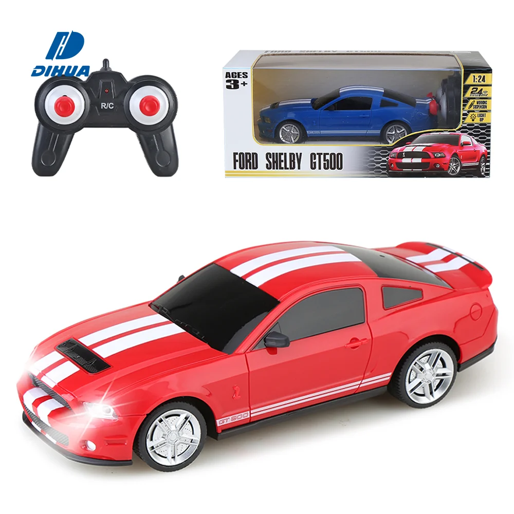 1/24スケール 公式ライセンス フォード・マスタングGT500 ラジコンスーパーカー（子供向け）、2.4GHzラジコンカー、点灯するヘッドライト付き
