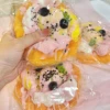 Gofres de Huevo Grandes y Coloridos