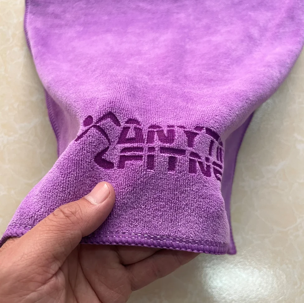 Custom Gym Towels Double Side Printed Basketball Club Slogan Advertising Sports Rally Towel details