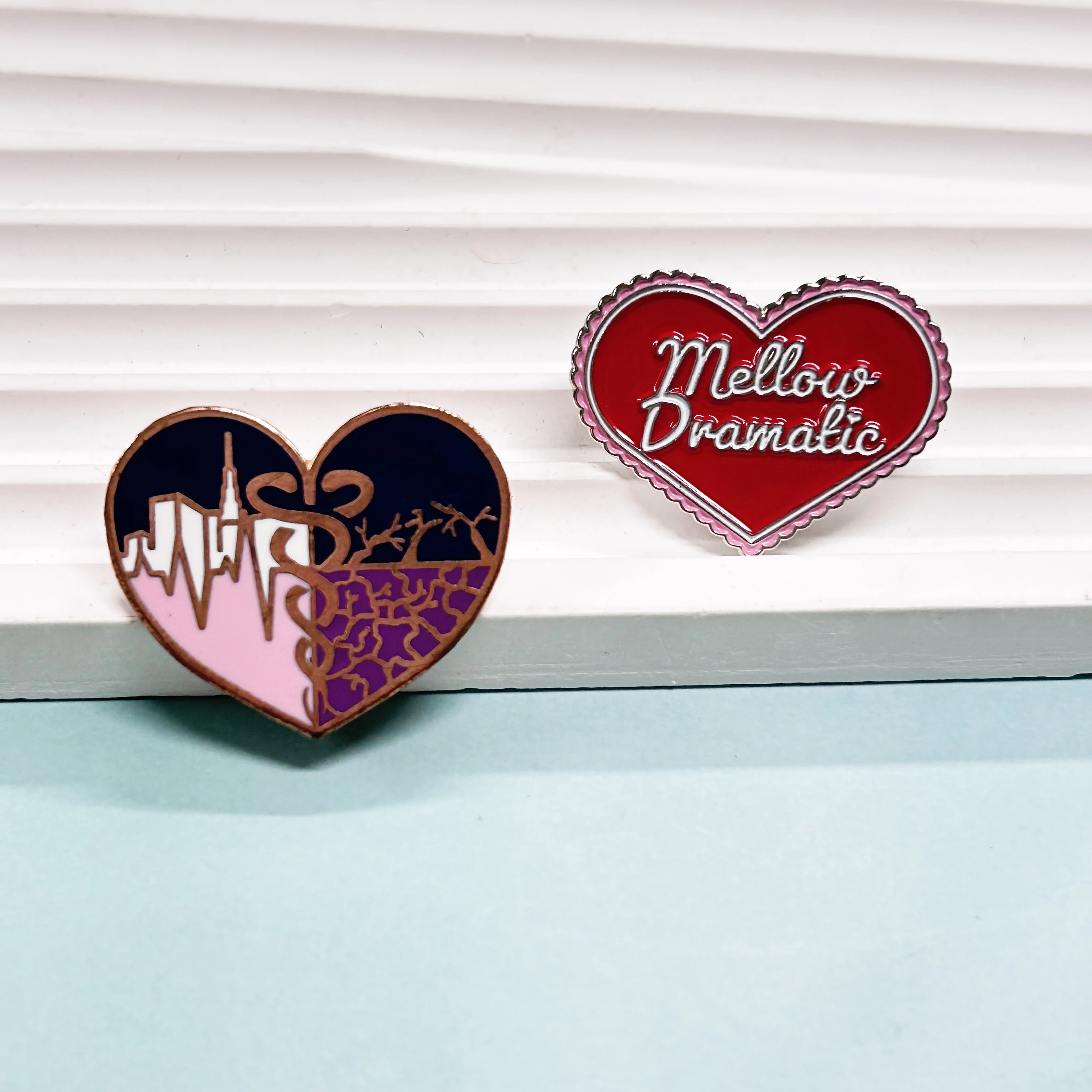 15 years experience china manufacturers custom cute heart shape high quality glitter soft enamel pin details