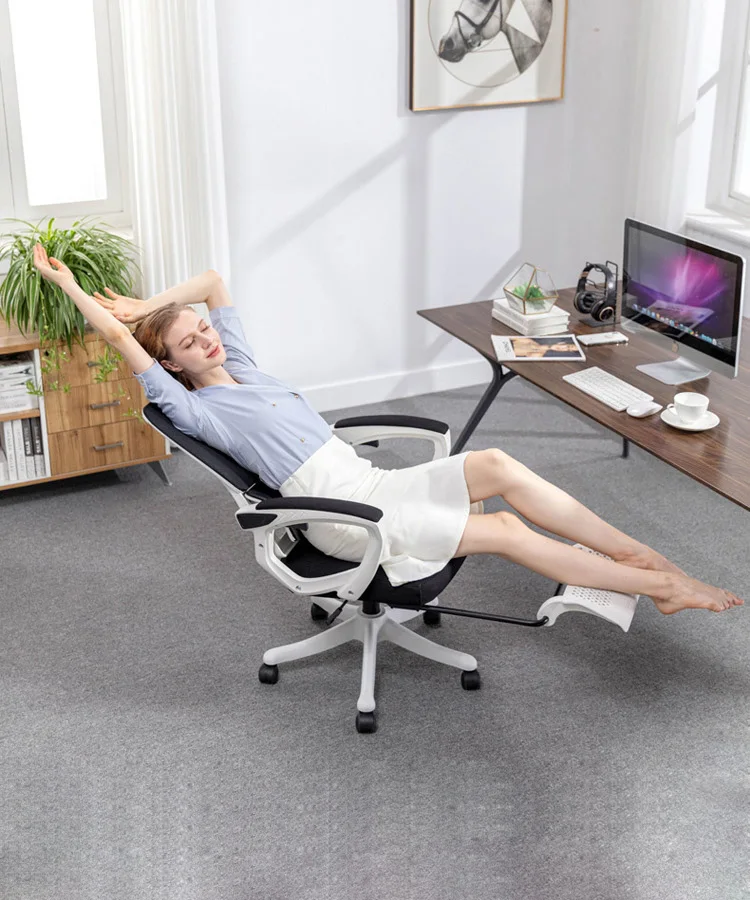 Factory Price Leisure Gaming Office Mesh Chair With Headrest and Footrest Reclining Comfortable Executive Chair