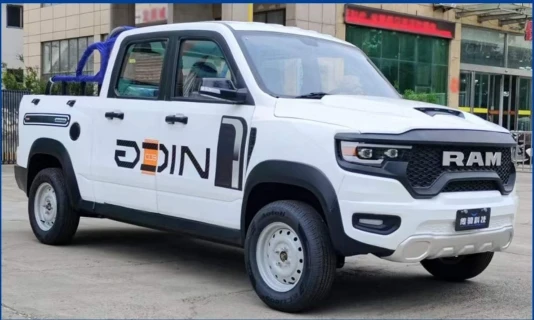 Made in China Cheap Mini Ram Electric vans Car Pickup Trucks Pak Yak 4x4 Ev for Sale