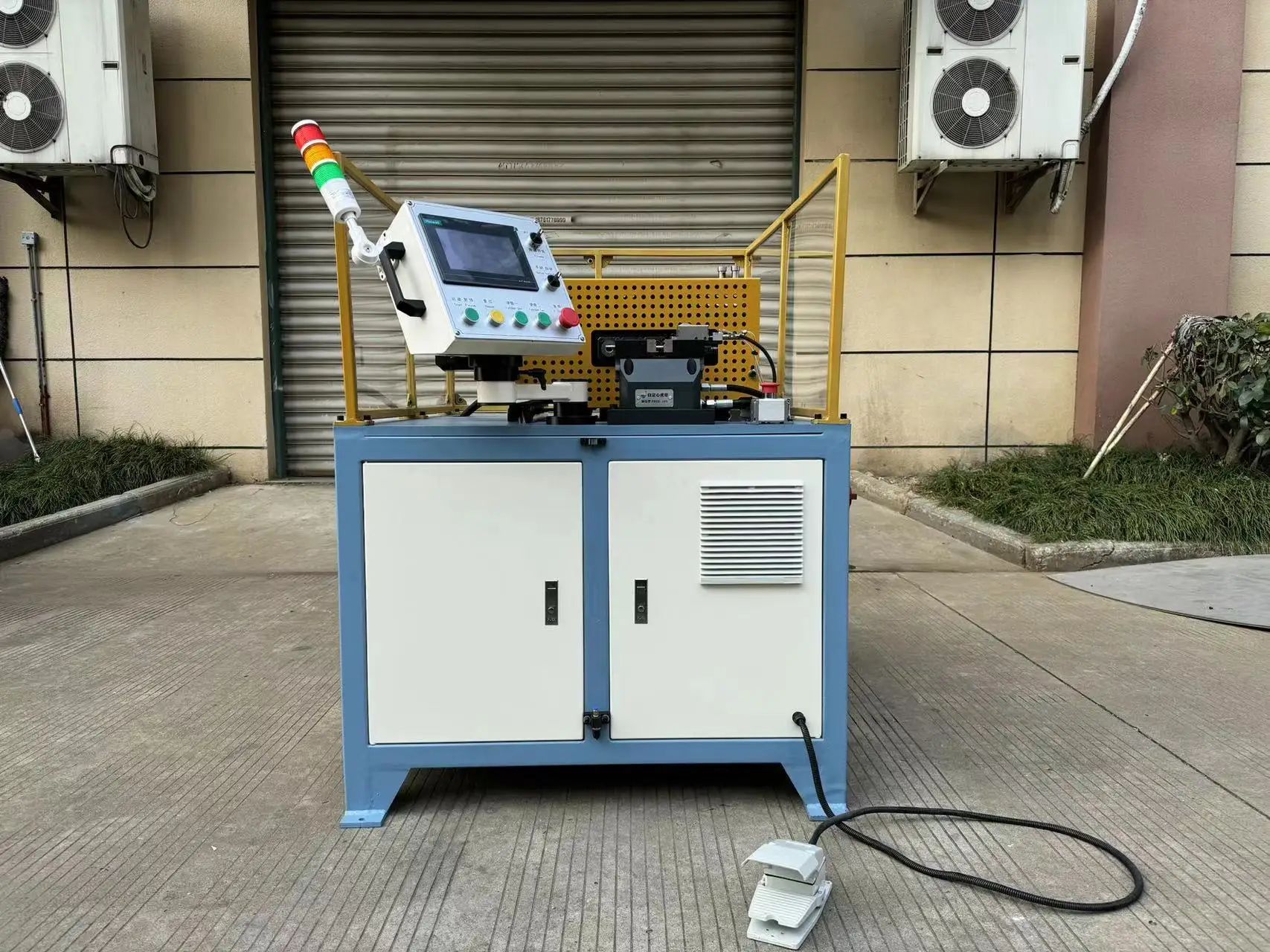 BOBO Machine heat exchanger hydraulic copper aluminum steel pipe tube shown in a detail photo for this news article