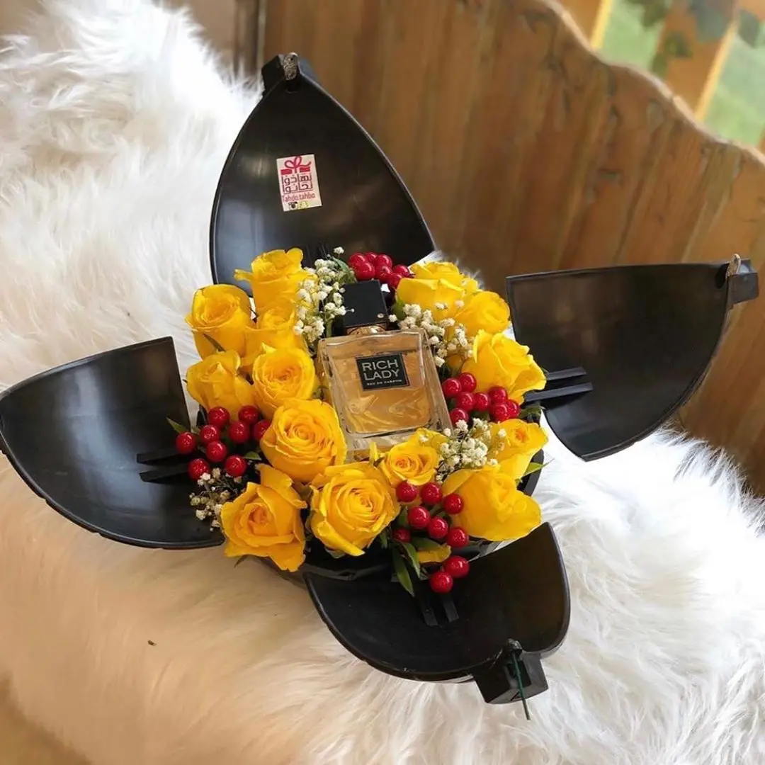 Игрушки для вечеринок, взрывные коробки с сюрпризом, подарки бомбом и поделки из черного пластика, Лидер продаж в саудовской аравии