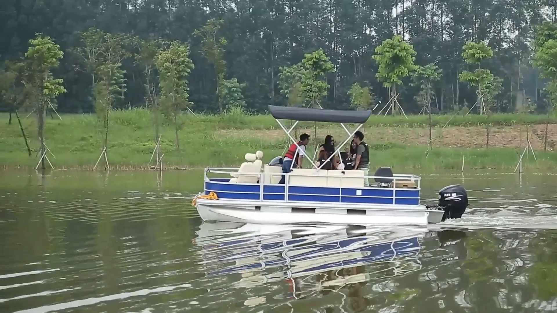 Electric pleasure Boat Ecoboat Relax