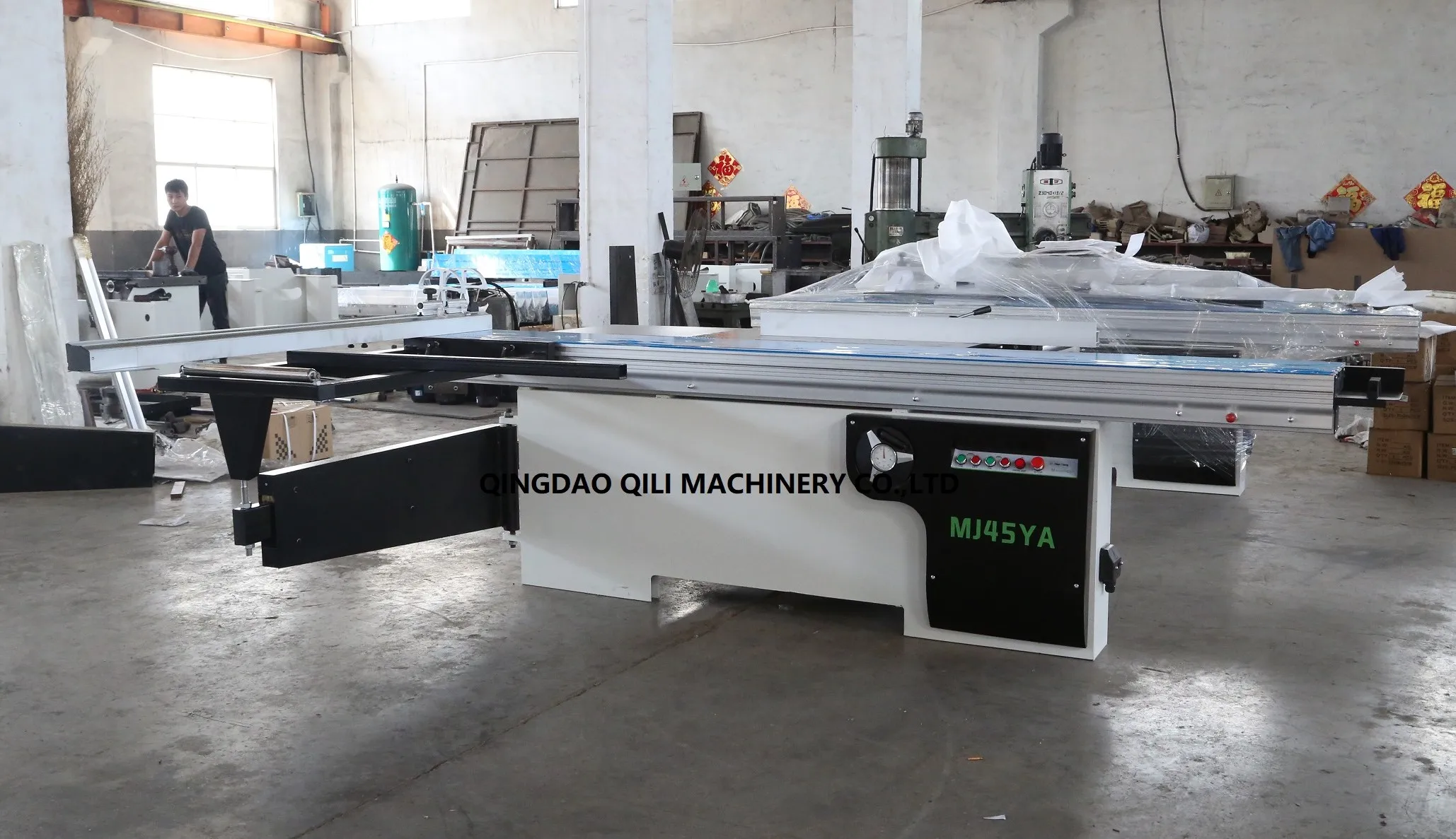 Sliding Table Panel Saw Format Cutting Saw Machine Furniture