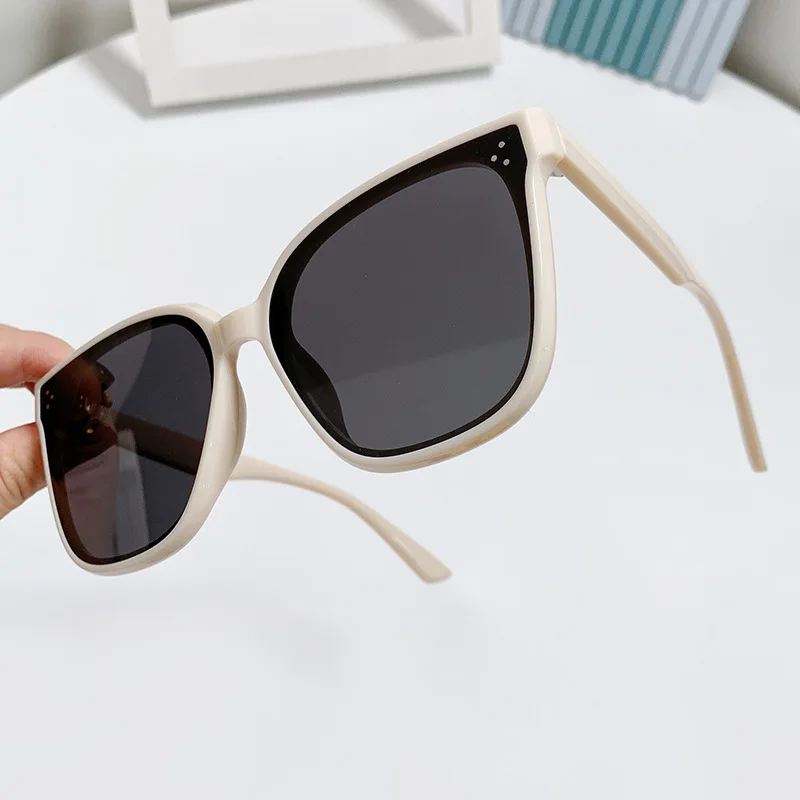 2023 Vintage Classic Square Sunglasses for Men Women Fashion