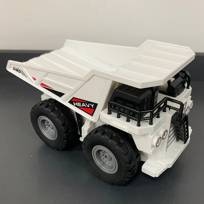 2.4GHz RC Dump Truck with Light & Music - Construction