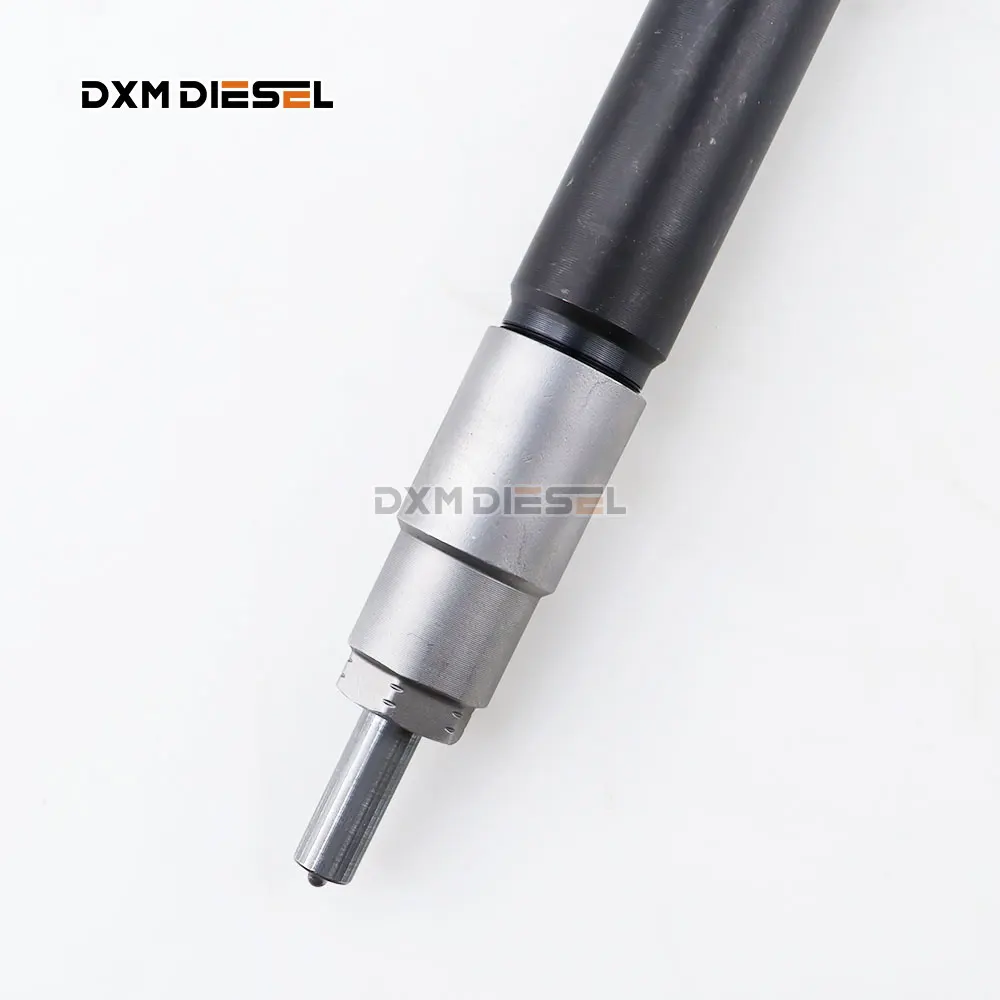 DXM High Quality Fuel injector 236700E0202367009430 2957000560 For Toyota Hilux Revo 2.4L 23670-0E020 23670-09430 295700-0560 details