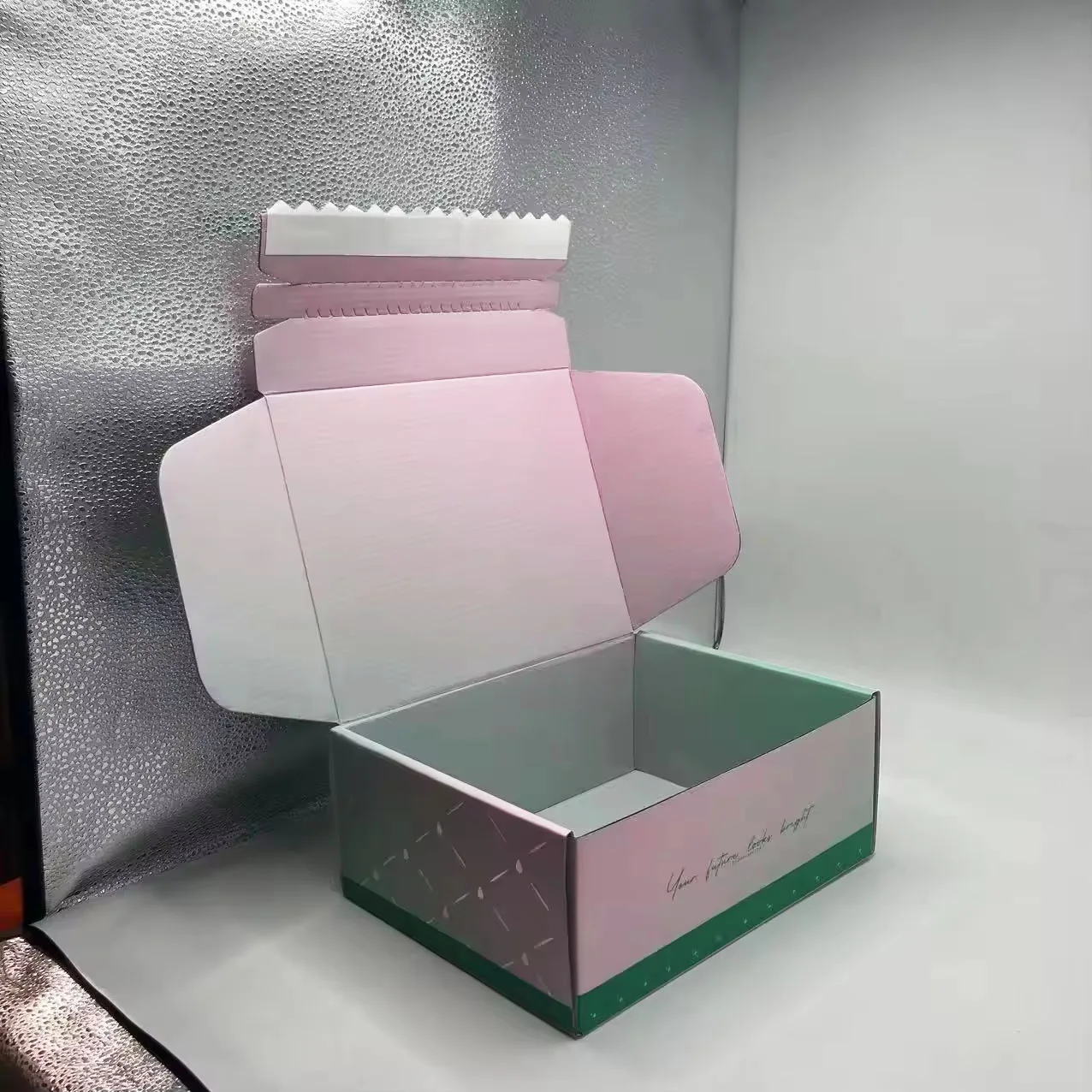 Custom Logo Pink Shipping Boxes for Small Business Small Corrugated Mailer Cardboard Boxes for Packaging Gift Boxes
