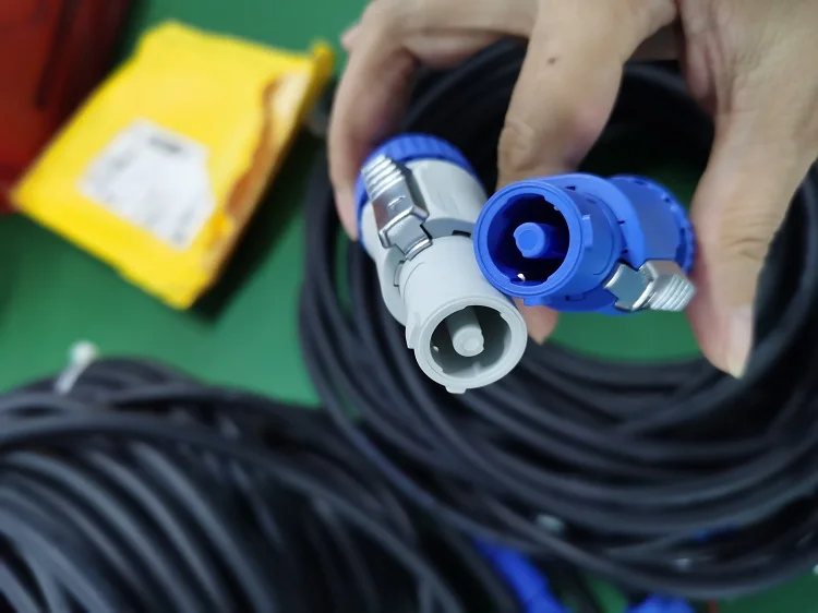 Cavo PowerCon 16 AWG PNGKNYOCN 1m - Prolunga Alimentazione AC Per Luci LED E Apparecchi Audio, IP65 - Foto 7