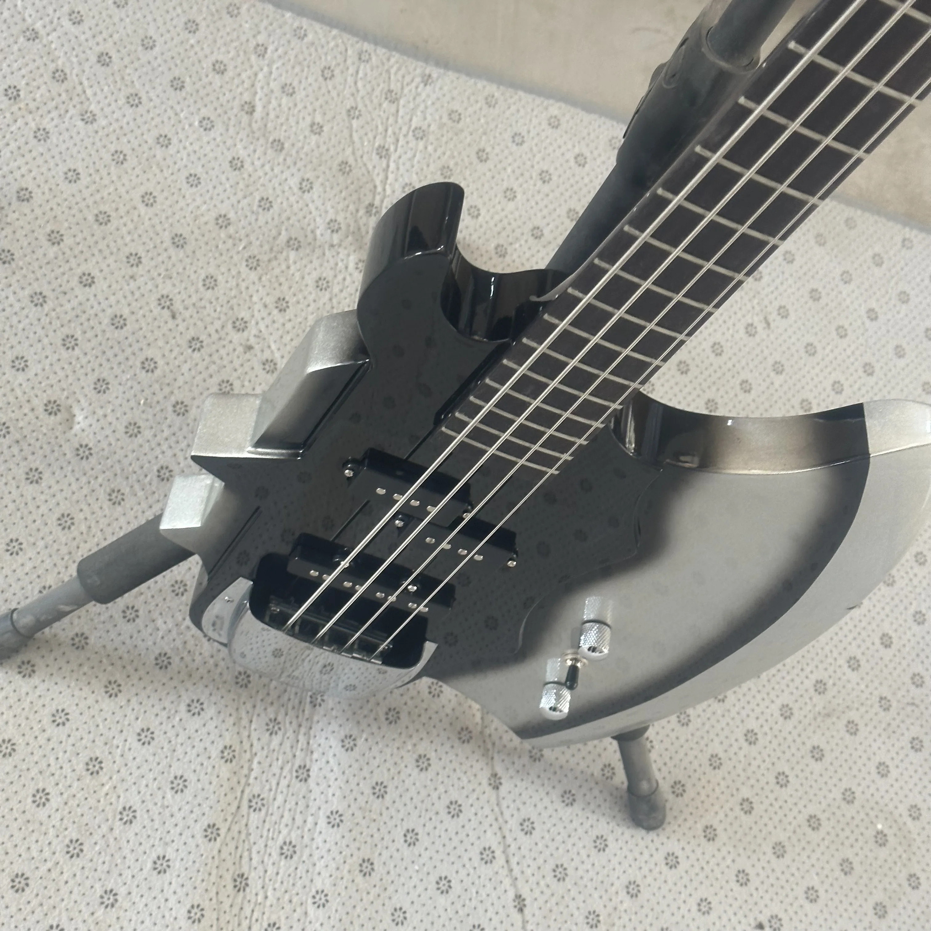 Axe String Axe Electric Bass Guitar 4 Strings with Rosewood Fretboard - OEM Custom